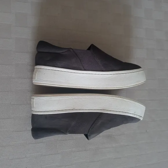 Vince Warren Gray Suede Slip On Sneakers
