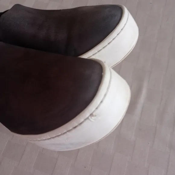 Vince Warren Gray Suede Slip On Sneakers