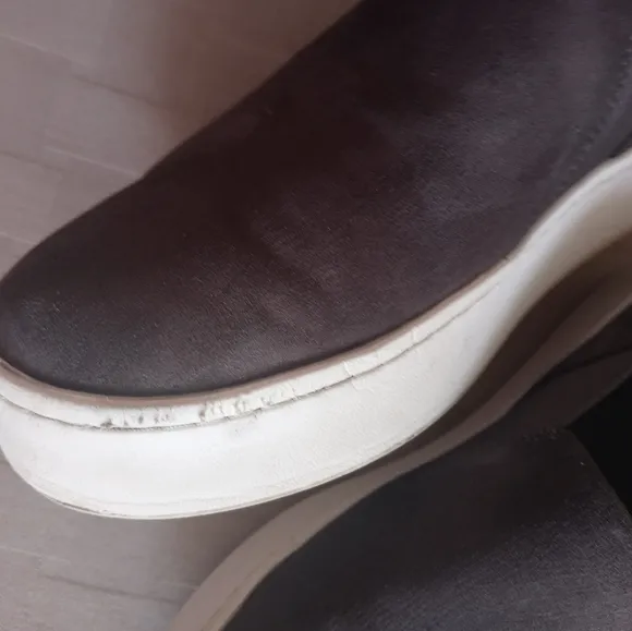 Vince Warren Gray Suede Slip On Sneakers