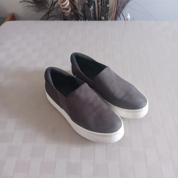 Vince Warren Gray Suede Slip On Sneakers