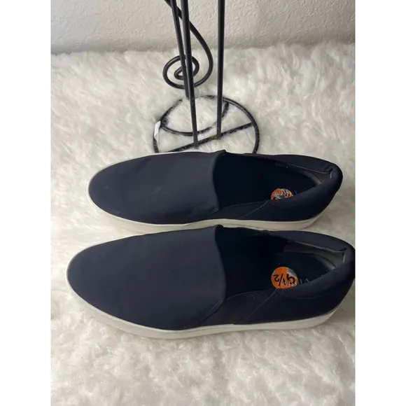 Vince Warren Slip on Platform Sneakers Textile upper Women Size 9.5