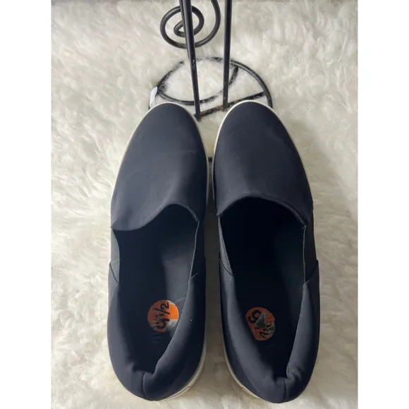 Vince Warren Slip on Platform Sneakers Textile upper Women Size 9.5