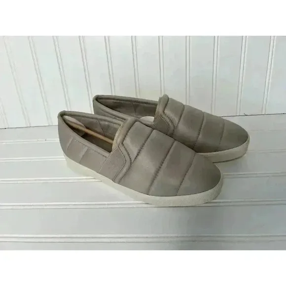 VINCE. Womens Blair Platform Slip On Leather Athletic Sneakers 9M Quilted NEW