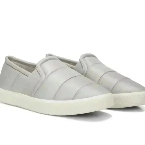 VINCE. Womens Blair Platform Slip On Leather Athletic Sneakers 9M Quilted NEW