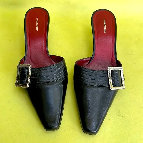 Vintage black/silver Burberry all leather slip on shoes