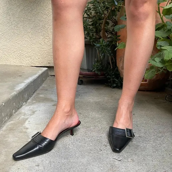 Vintage black/silver Burberry all leather slip on shoes