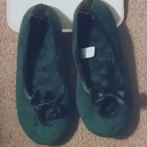 Vintage Isotoner pillow step forest green house slippers shoes