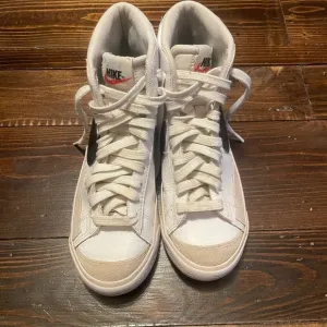Vintage Nike Blazer High Top sneakers.  Youth Size 4