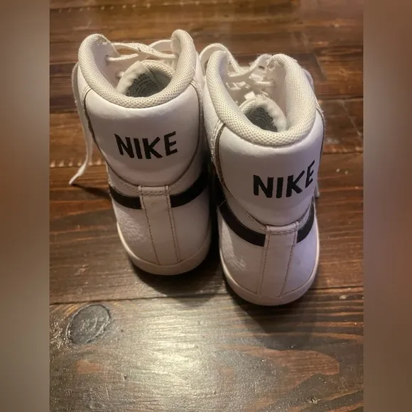 Vintage Nike Blazer High Top sneakers.  Youth Size 4