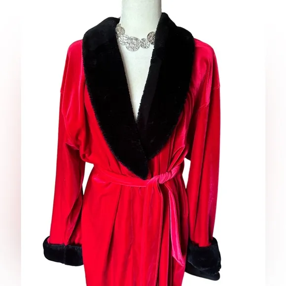 Vintage Valery Stevens Red Black Faux Fur Plush Robe, Y2K, Deadstock, size Large