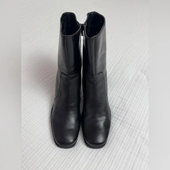 Vintage Y2K Bandolino Black Leather Ankle Boots Size 9 Retro Streetwear Classic