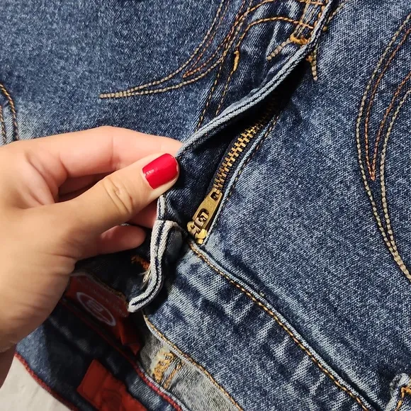 Vintage Y2K BONGO Low Rise Bootcut Flare Embroidered Western Jeans