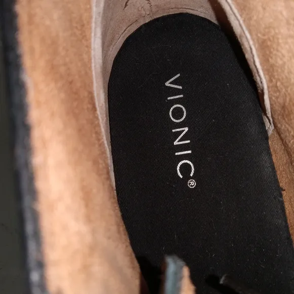Vionic bllack Leather High-Top Sneakers