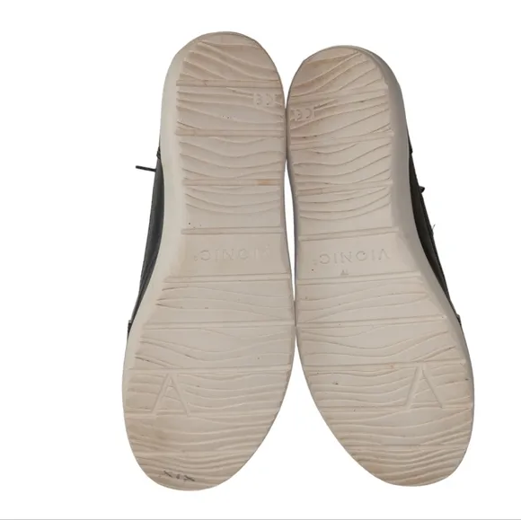 Vionic bllack Leather High-Top Sneakers