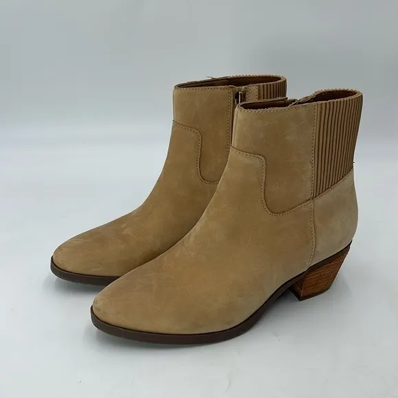 Vionic Womens Shantelle Tan Nubuck Heels Western Ankle Boots Shoes Used Size 5