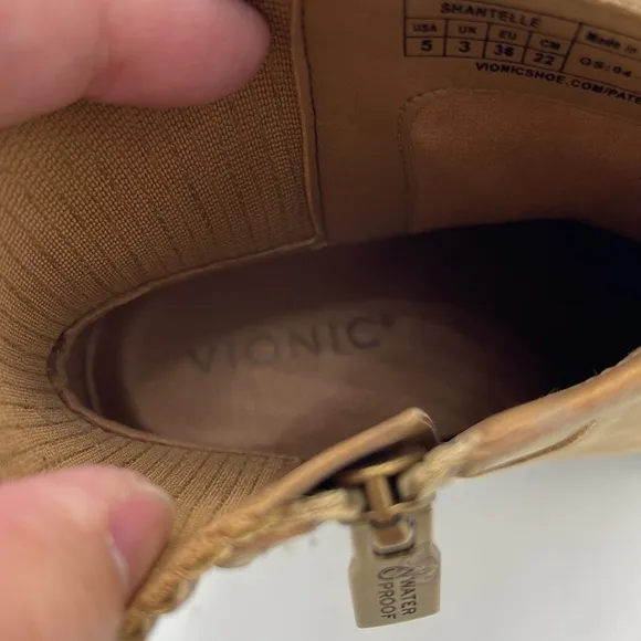 Vionic Womens Shantelle Tan Nubuck Heels Western Ankle Boots Shoes Used Size 5