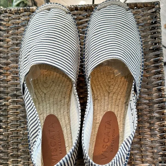 Viscata Barcelona Men’s Blue Stripped Espadrille slip on size 11 or 44