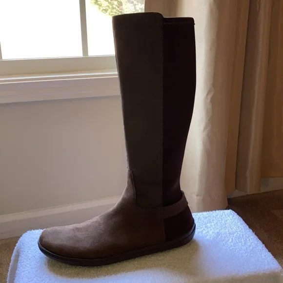 Viviobarfoot Boots