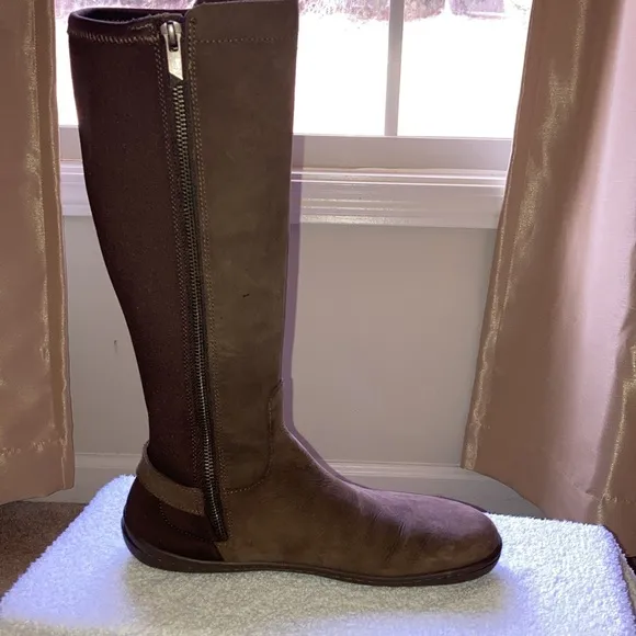 Viviobarfoot Boots