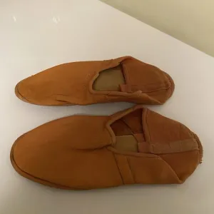 VTG Norm Thompson Women's Deer Mocs House Shoes 10 Tan Leather Slip On Barefoot