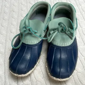 VTG Women’s LL Bean Low Duck Bean Boots Blue Leather Navy body Size 7 M Women’s