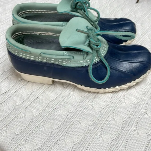 VTG Women’s LL Bean Low Duck Bean Boots Blue Leather Navy body Size 7 M Women’s