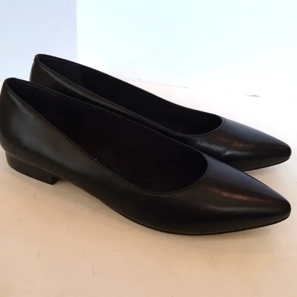 Walking Cradles black leather comfort pointy toe shoes