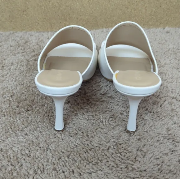 Wild Diva Size 7.5  Square Toe White Faux Leather Heeled Sandals Slip On Shoes