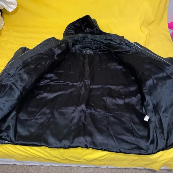 Wilsons Leather Coat Men’s 1X XL Removable Hood Very Minor Flaws Great Condition