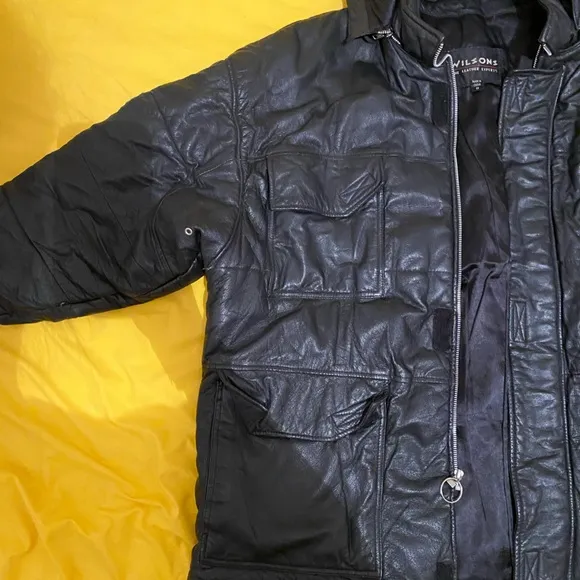 Wilsons Leather Coat Men’s 1X XL Removable Hood Very Minor Flaws Great Condition