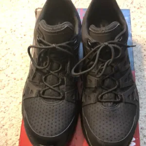 Wolverine Steel toe work shoes