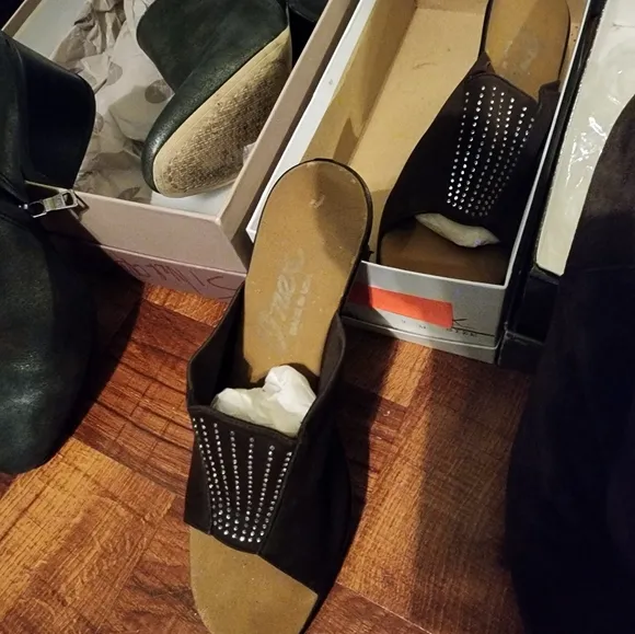 Women  Leather...suede Booties...mules...sandal...converse Tennis