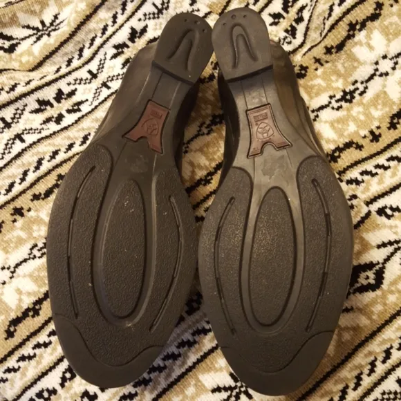 Women's Ariat black leather shoes size 6.5