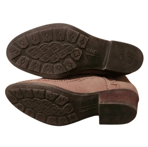 Women's Earth Perry Warm Taupe Suede Ankle Boots