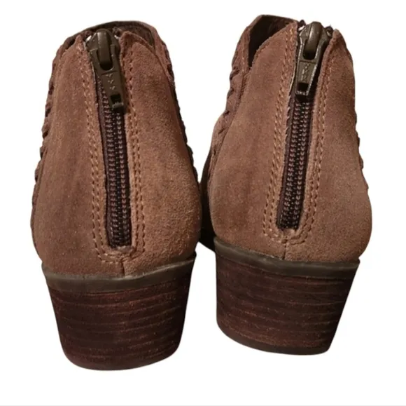 Women's Earth Perry Warm Taupe Suede Ankle Boots
