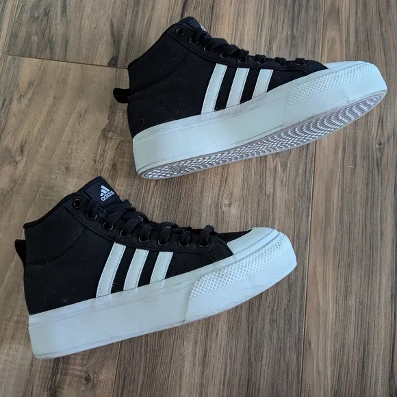Women's high top Adidas Black and white sneakers size 7.5. Classic Adidas