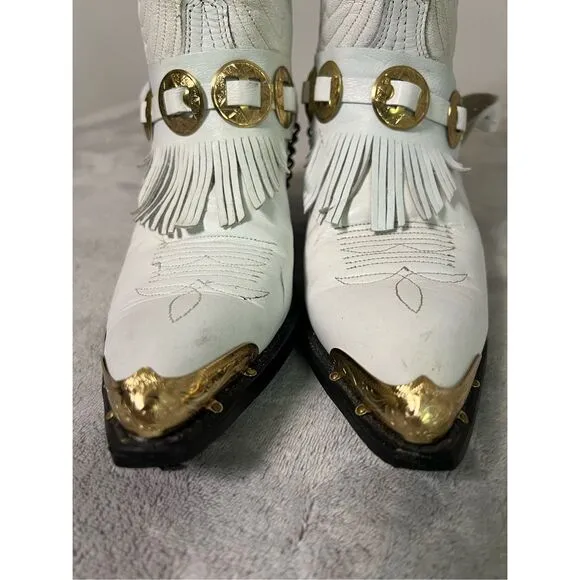 Women’s Laredo Leather Cowboy Boots Gold Accents Toe 6