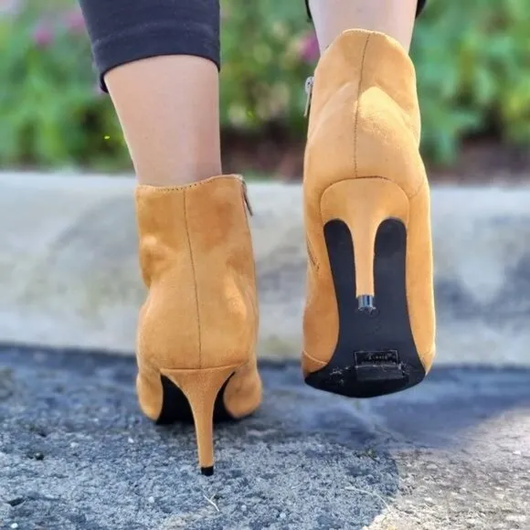 Women's‎ Mocha Pointy Toe Ankle Boots