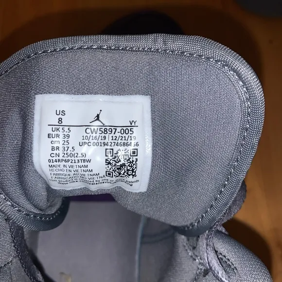 Women’s Nike air Jordan’s High-Top Sneakers