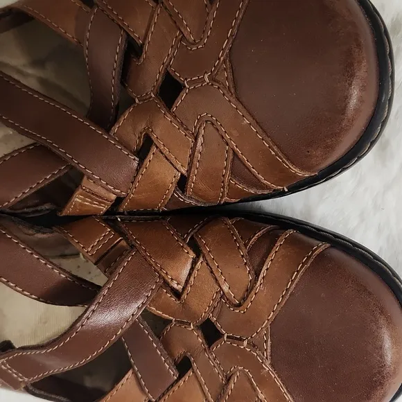 Y2K 2-tone Clarks Brown Leather Strapy Mary Jane Style School Girl Chunky Shoes