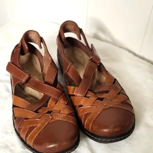 Y2K 2-tone Clarks Brown Leather Strapy Mary Jane Style School Girl Chunky Shoes