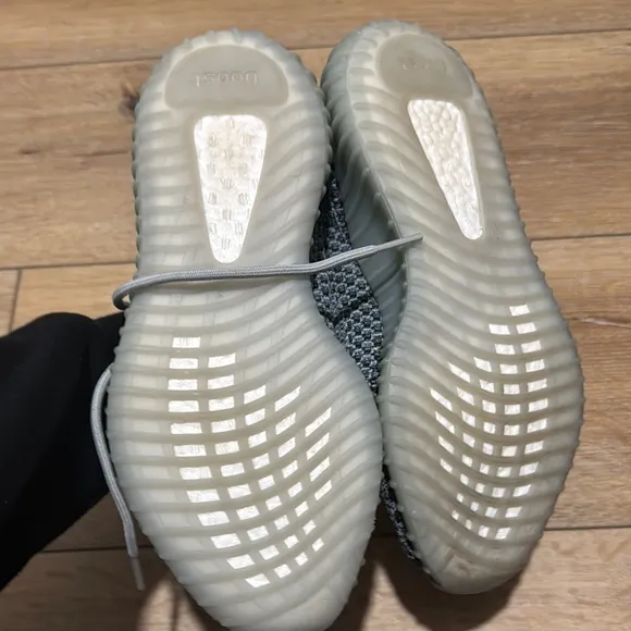 Yeezy’s Men's Gray and Yellow Sneakers