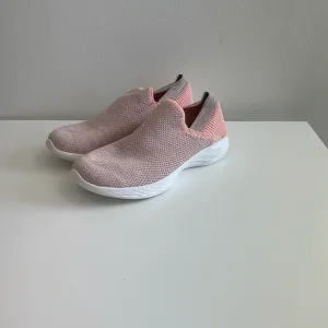 You by Sketchers Women’s Shoes Size 6.5 Pink Walking Shoes