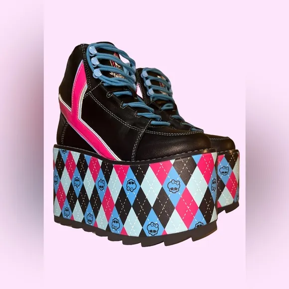 YRU X MONSTER HIGH Qozmo Lace Up Platform Sneakers