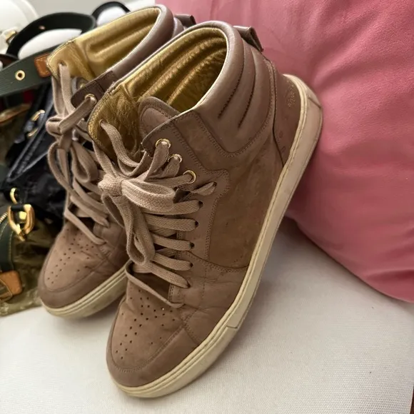 Yves Saint Laurent High-Top Sneakers size 10