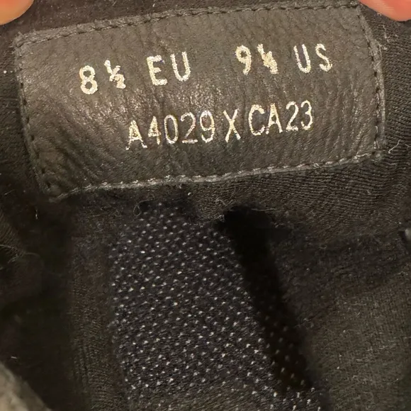 Z Zegna Techmerino High Top suede Sneakers. Mens 9 1/2