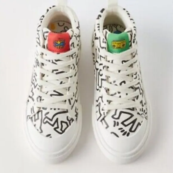 Zara kids NWT Keith Haring high top sneakers