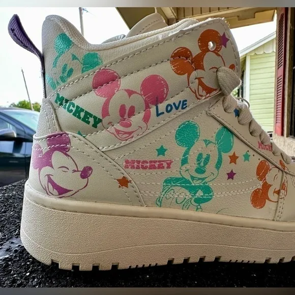 ZARA Mickey Mouse Disney High top sneakers 3210/330