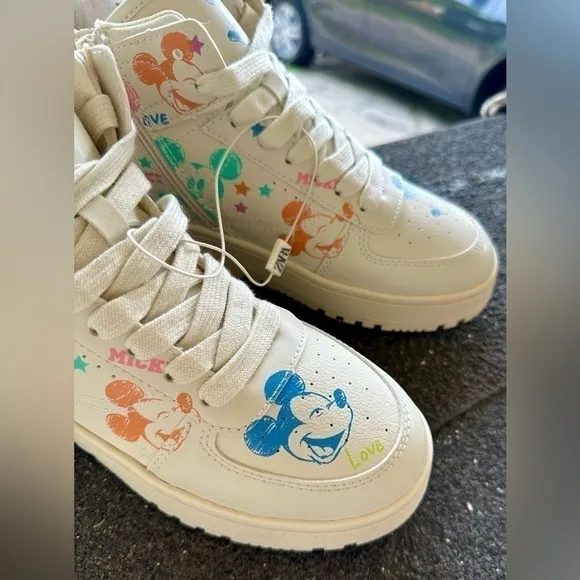 ZARA Mickey Mouse Disney High top sneakers 3210/330