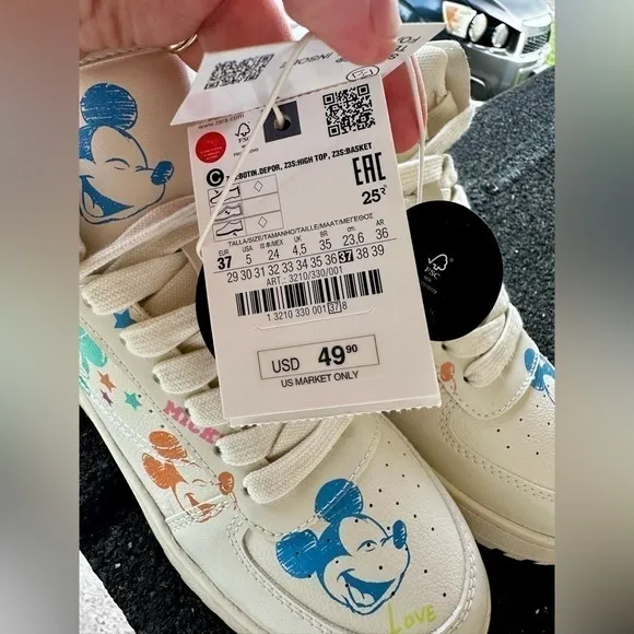 ZARA Mickey Mouse Disney High top sneakers 3210/330
